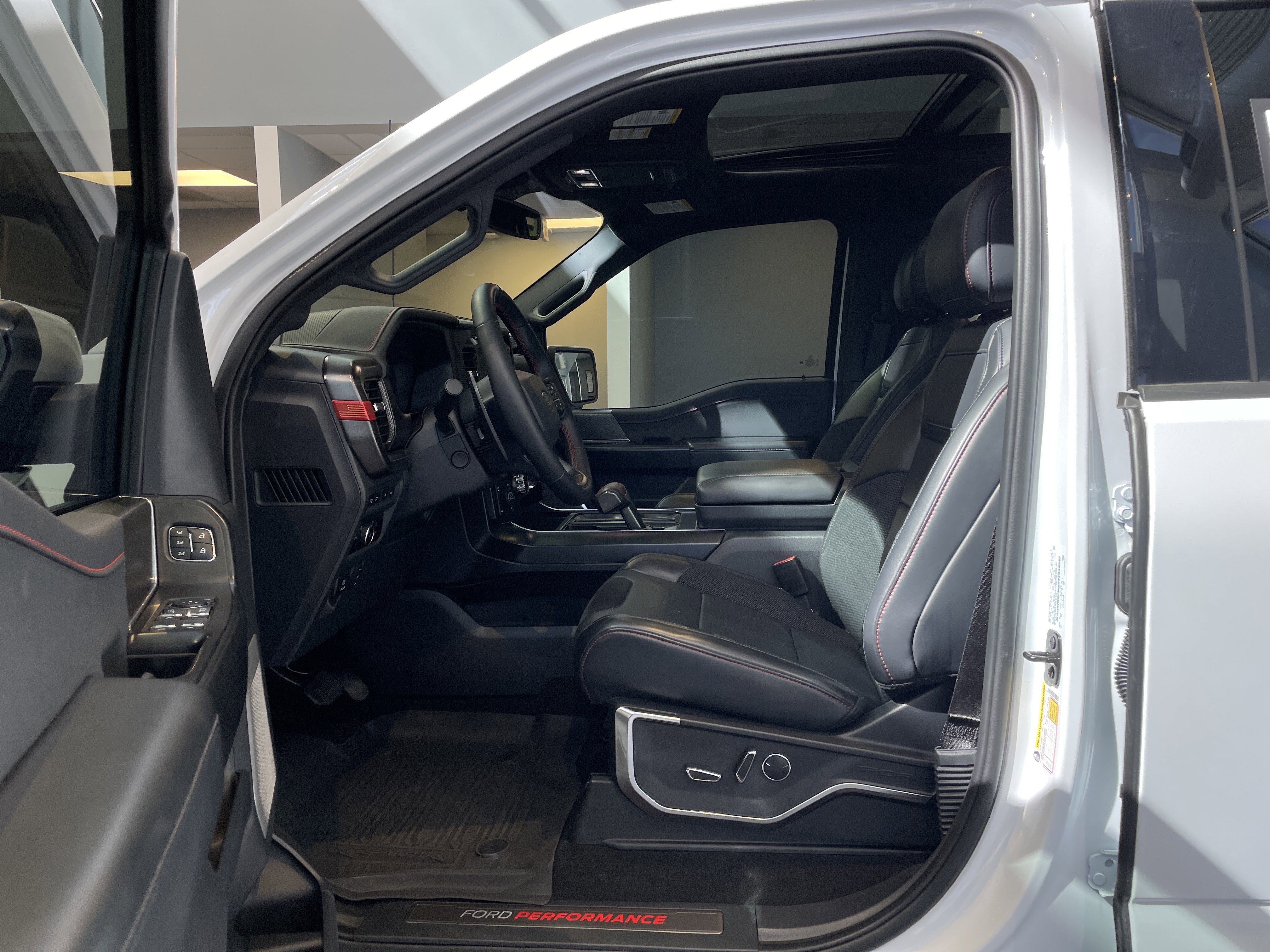 Used 2024 Ford F150 Raptor image 16