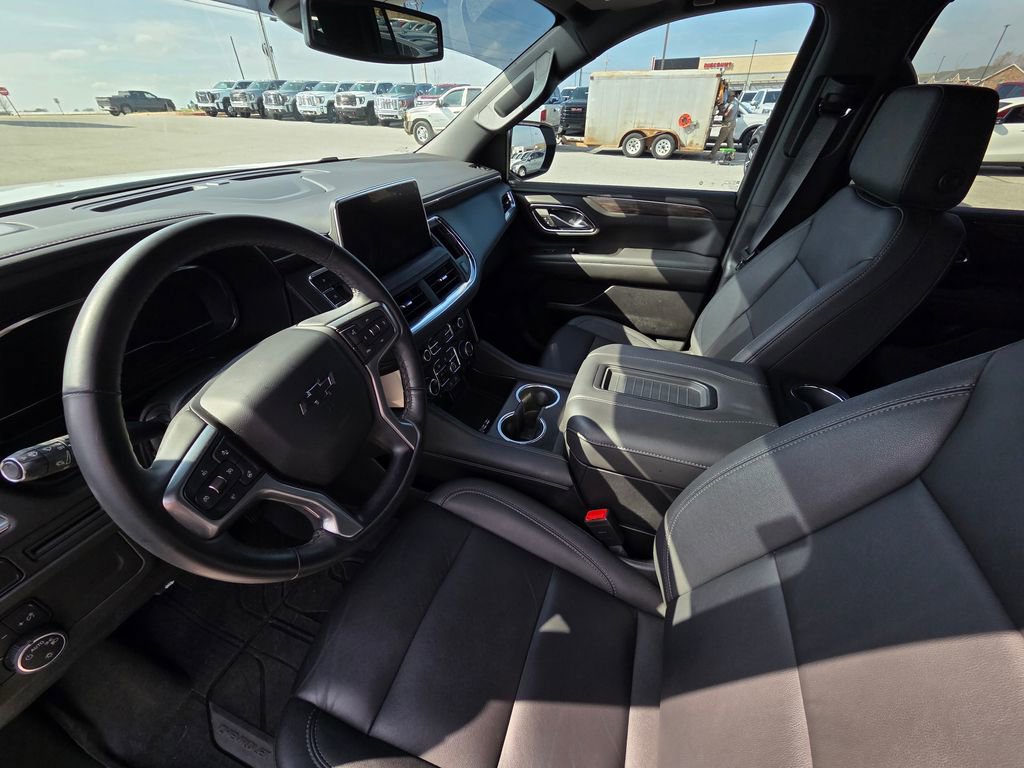 Used 2024 Chevrolet Tahoe Z71 w/ Luxury Package image 10