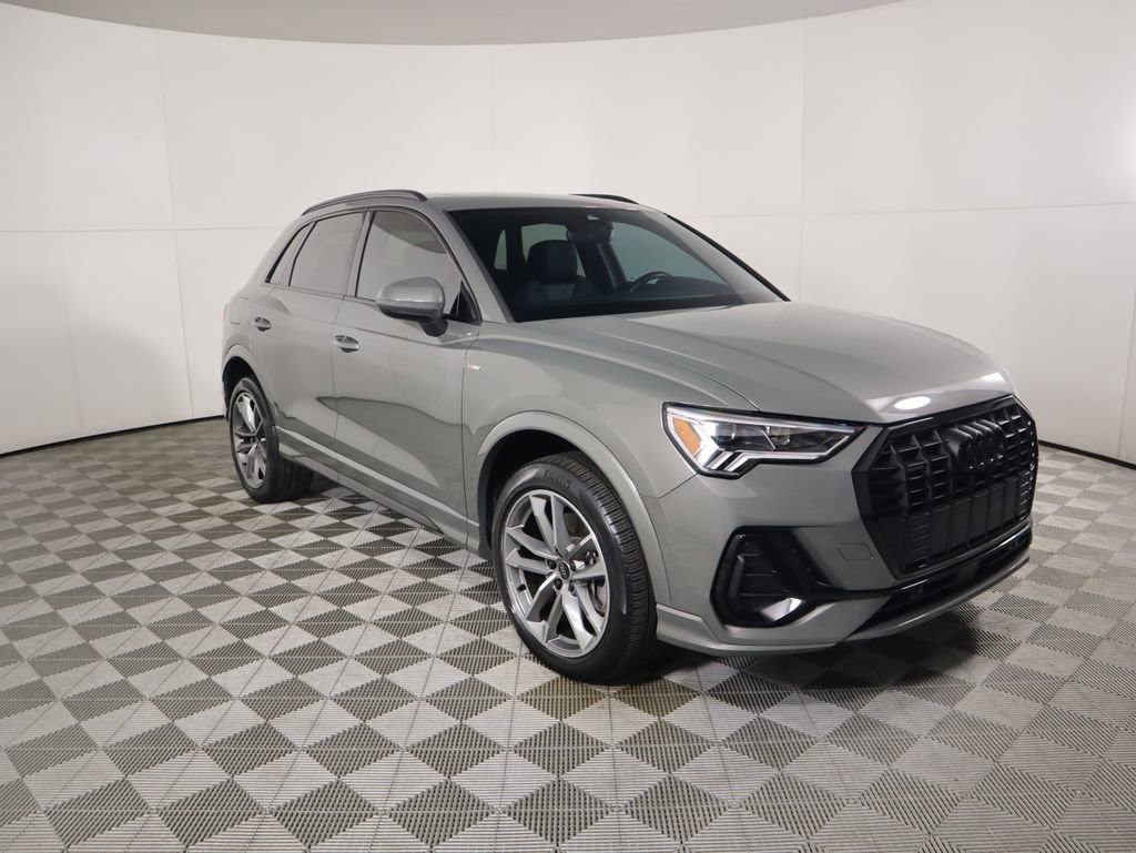 Certified 2022 Audi Q3 2.0T Premium Plus w/ Premium Plus Package image 3