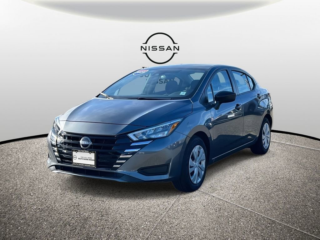 Used 2025 Nissan Versa S image 4