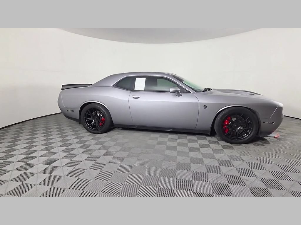 Used 2016 Dodge Challenger SRT Hellcat RWD image 35