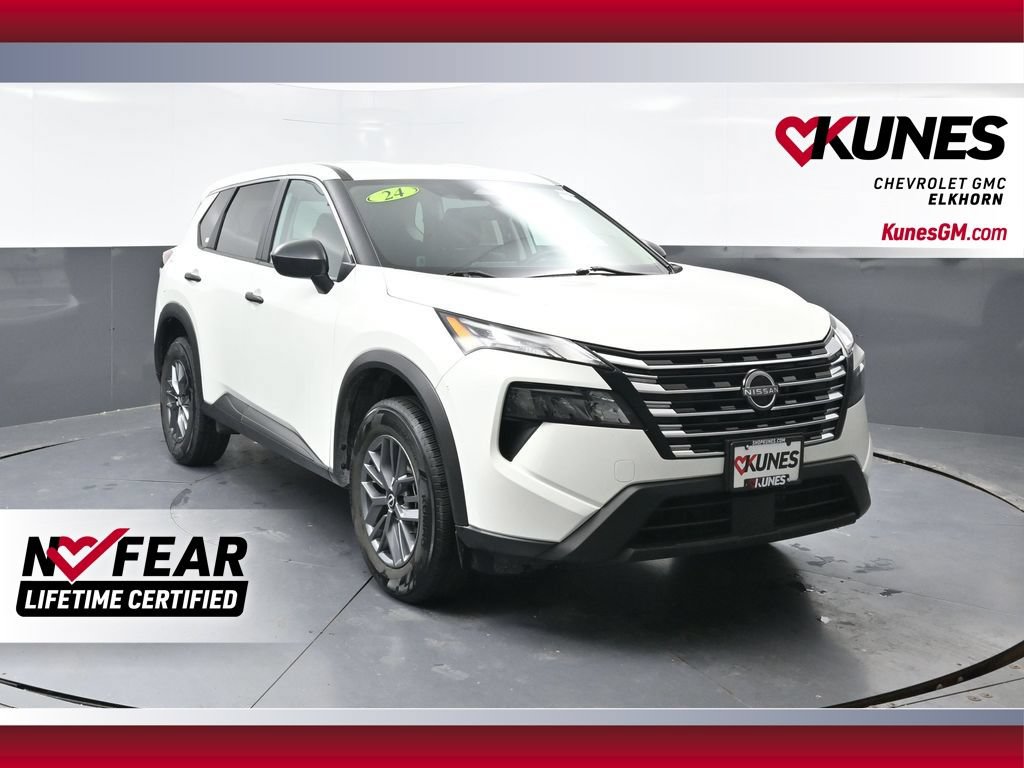 Used 2024 Nissan Rogue S FWD image 1