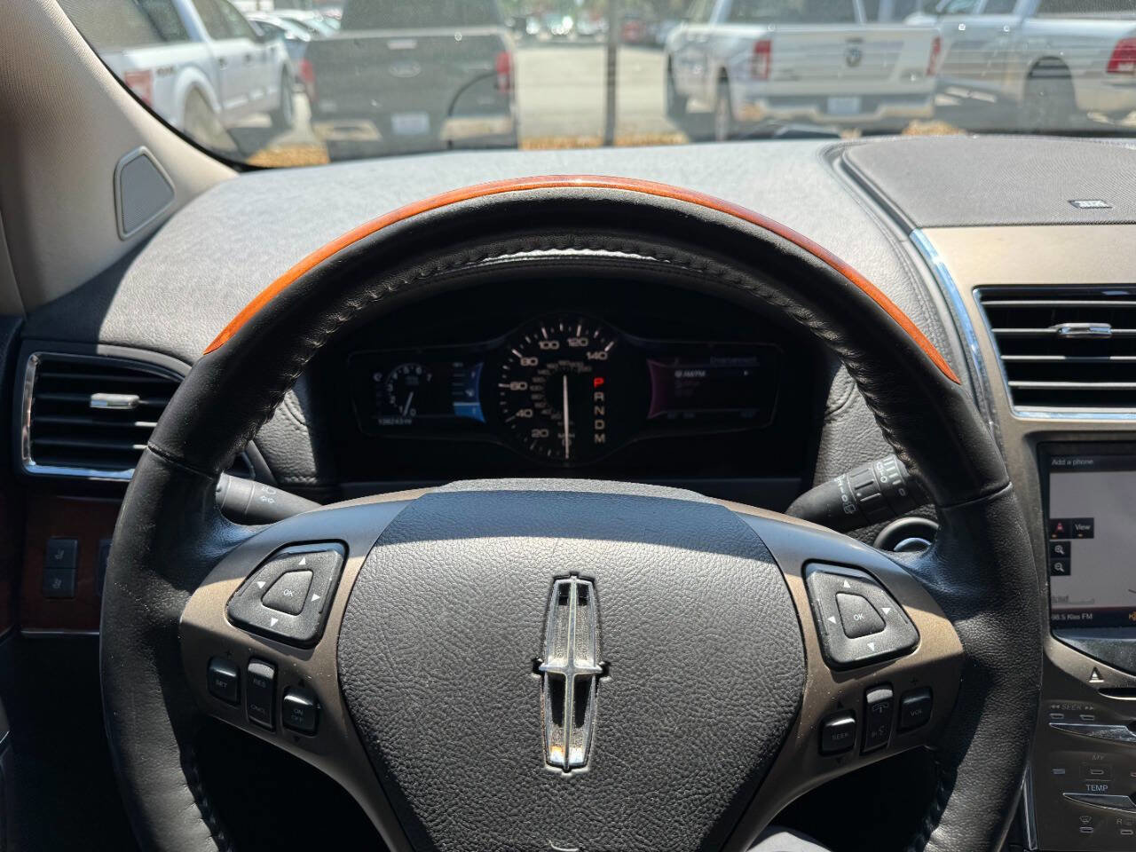 Used 2011 Lincoln MKX AWD w/ 102A Rapid Spec Order Code image 26