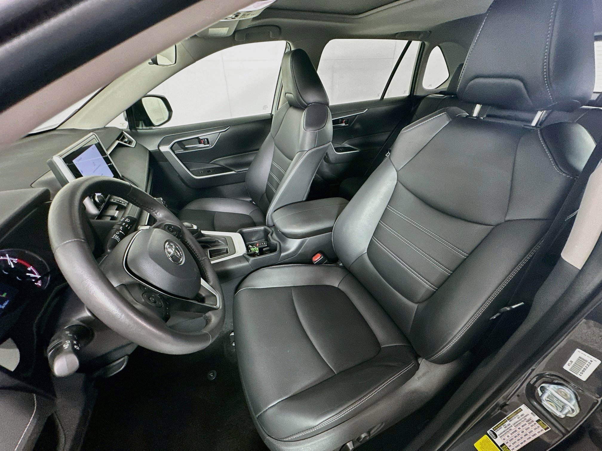 Used 2025 Toyota RAV4 XLE Premium FWD image 13