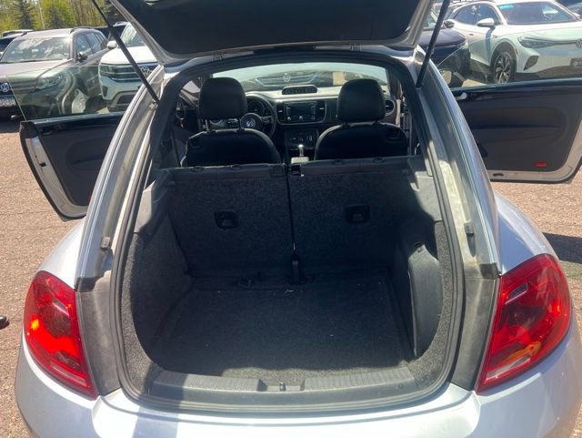 Used 2012 Volkswagen Beetle 2.0T FWD image 14