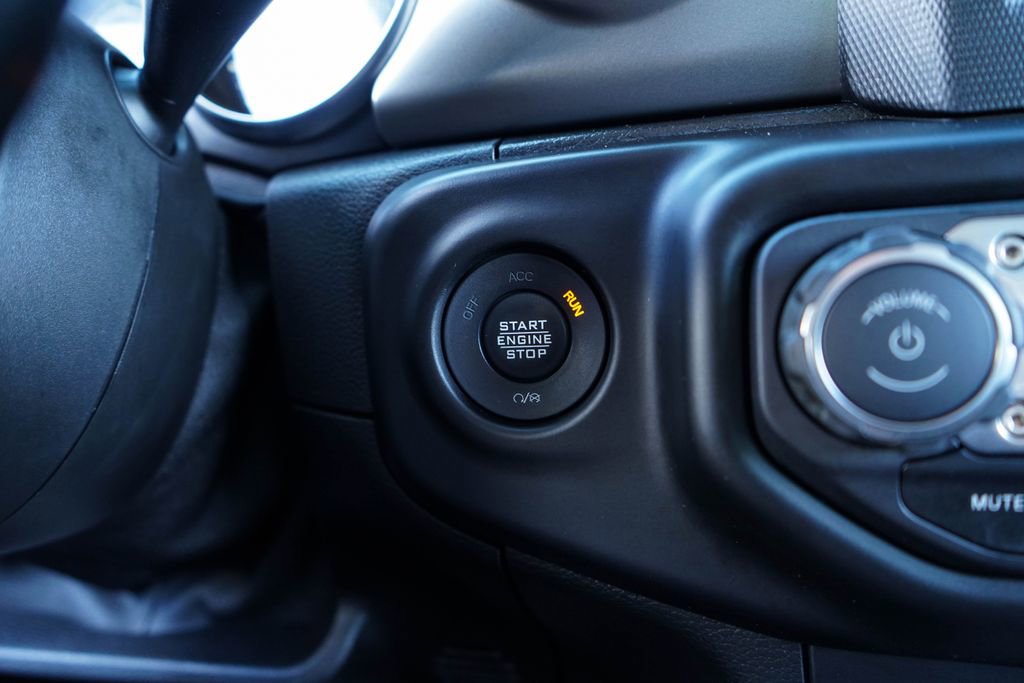 Used 2021 Jeep Wrangler Sport S image 23