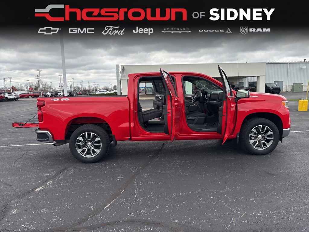 Used 2023 Chevrolet Silverado 1500 LT AWD/4WD image 21