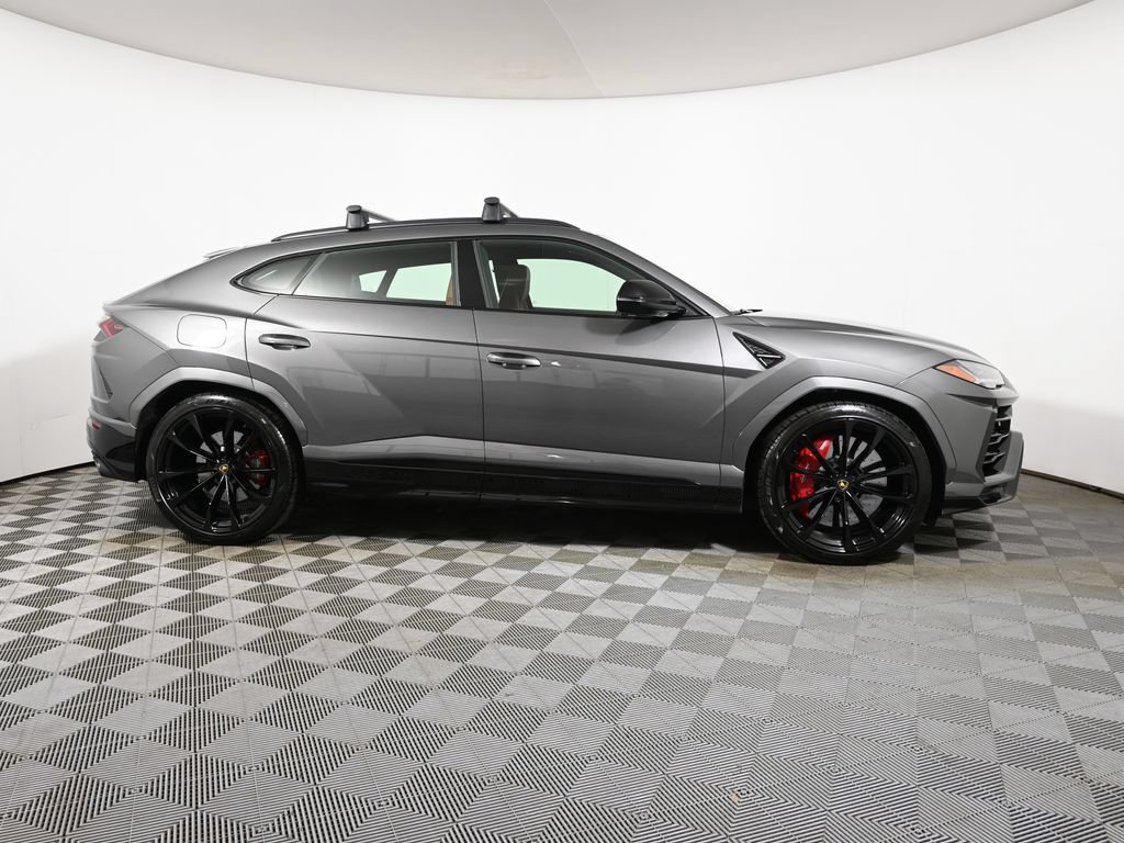 Used 2021 Lamborghini Urus AWD/4WD image 8