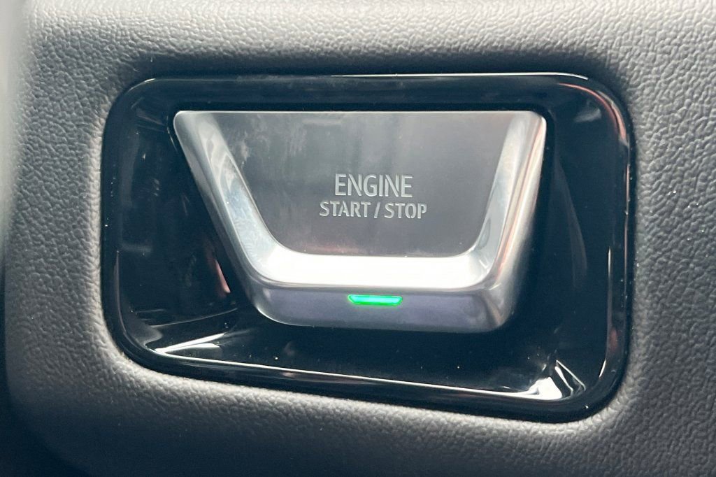 New 2026 GMC Yukon XL Denali image 21