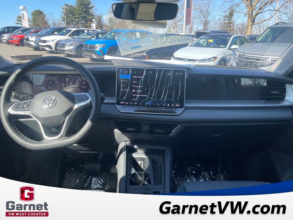 New 2026 Volkswagen Tiguan SE image 12