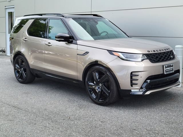 Used 2025 Land Rover Discovery Dynamic SE AWD/4WD image 6
