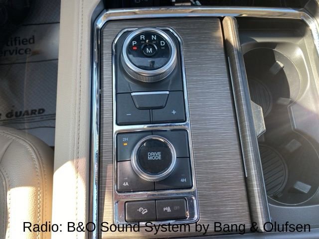 Used 2022 Ford Expedition Max Limited image 21