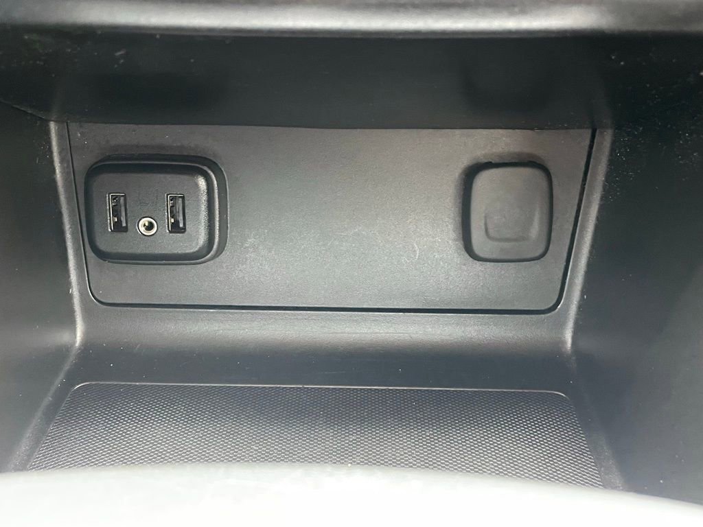 Used 2022 Chevrolet Colorado LT image 39