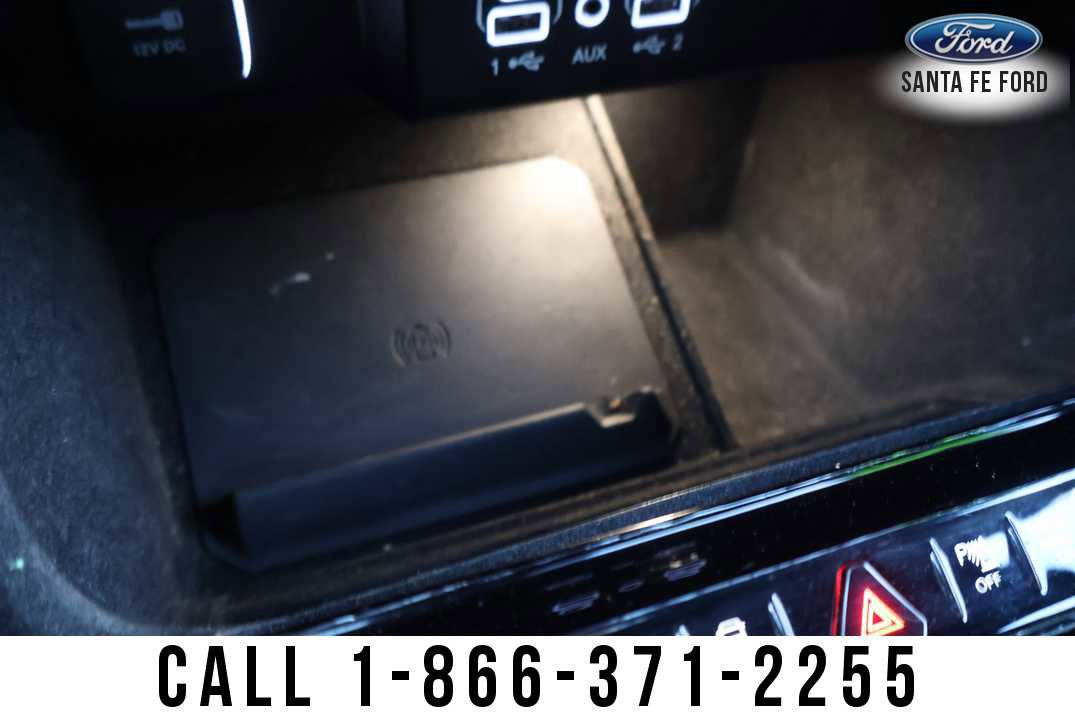 Used 2024 Jeep Wagoneer L Series II w/ Flexible Seating Group AWD/4WD image 38