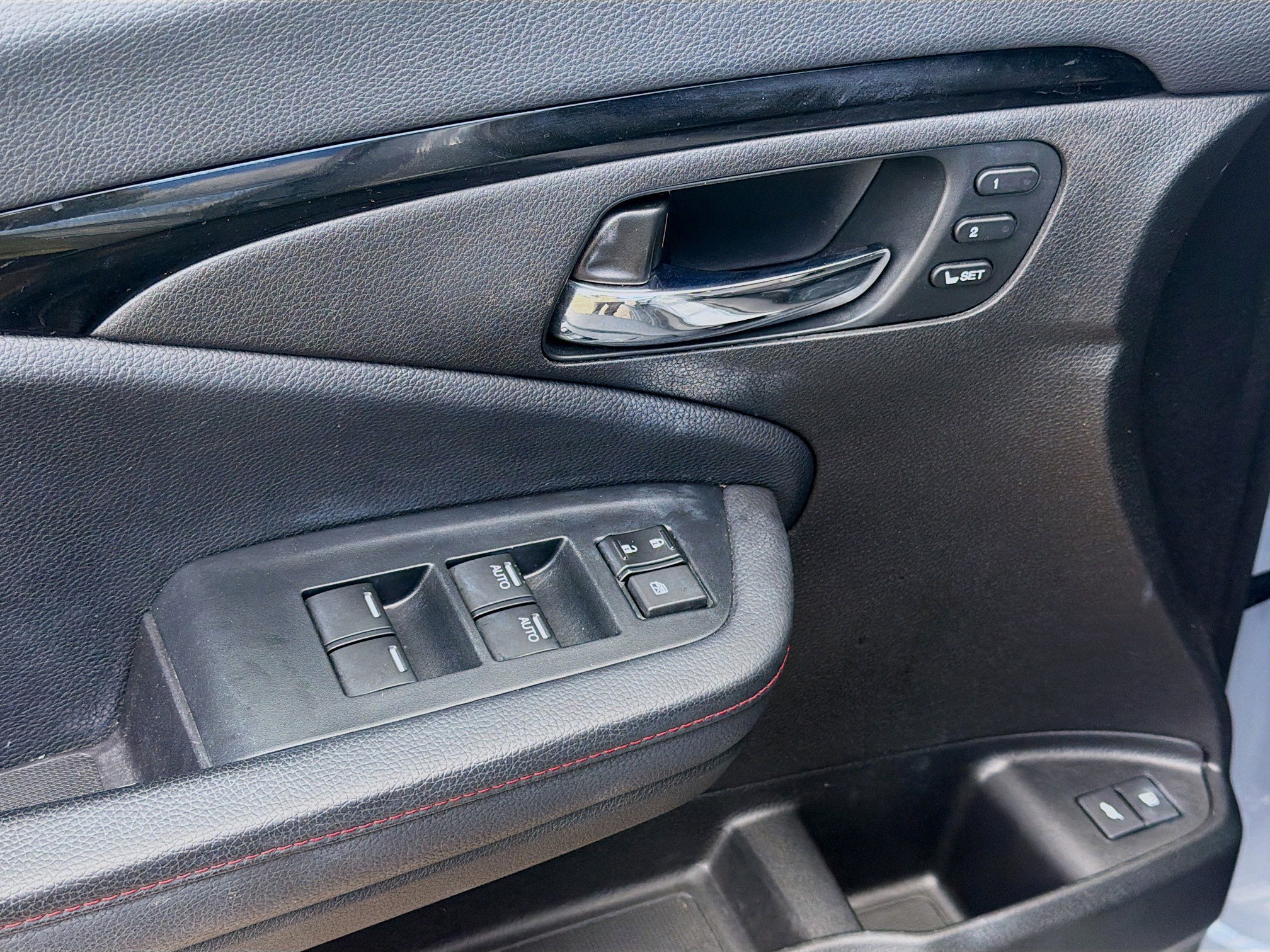 Used 2022 Honda Pilot Black Edition image 24