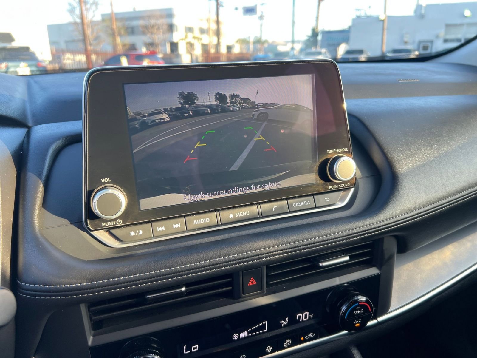 Used 2025 Nissan Rogue SV AWD/4WD image 27