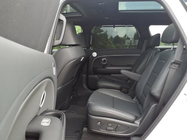 Used 2026 Hyundai Palisade Calligraphy FWD image 11