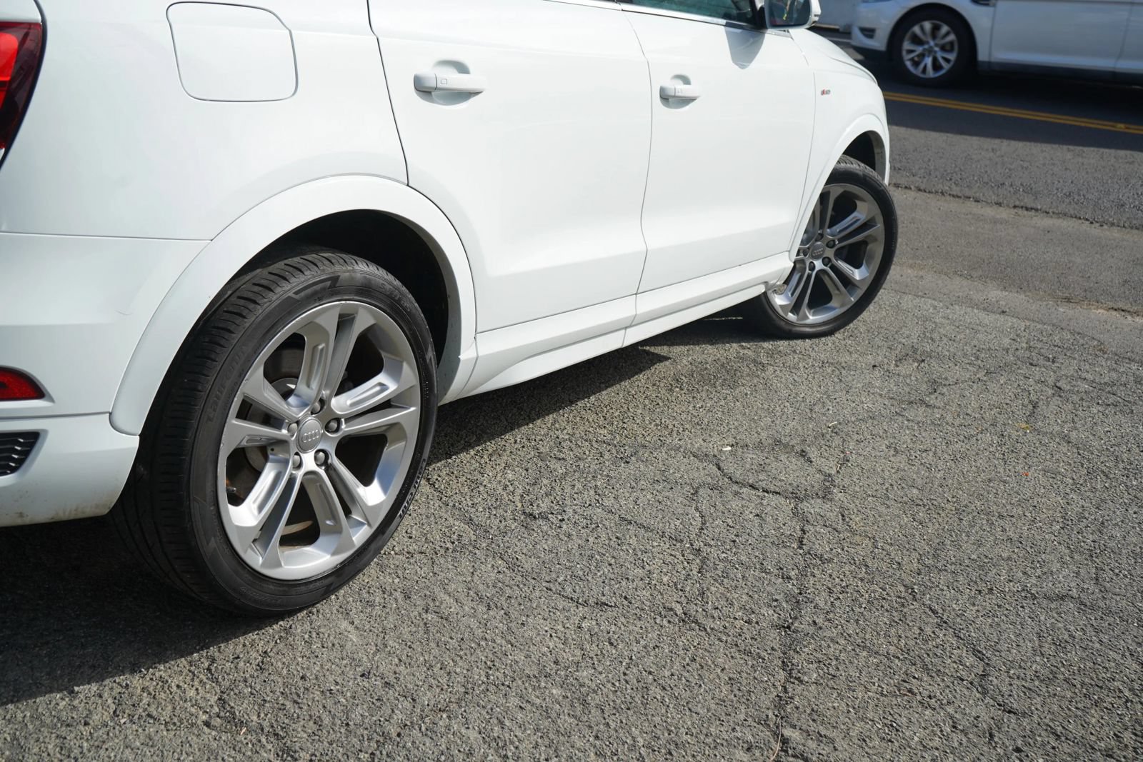 Used 2018 Audi Q3 2.0T Premium Plus w/ Premium Plus Package AWD/4WD image 30