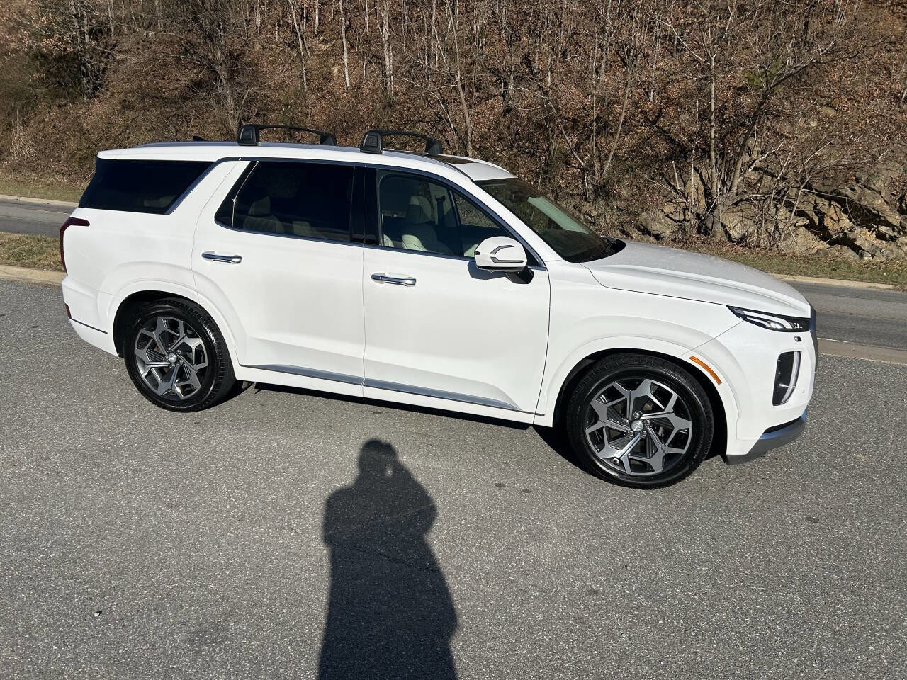 Used 2021 Hyundai Palisade Calligraphy image 9