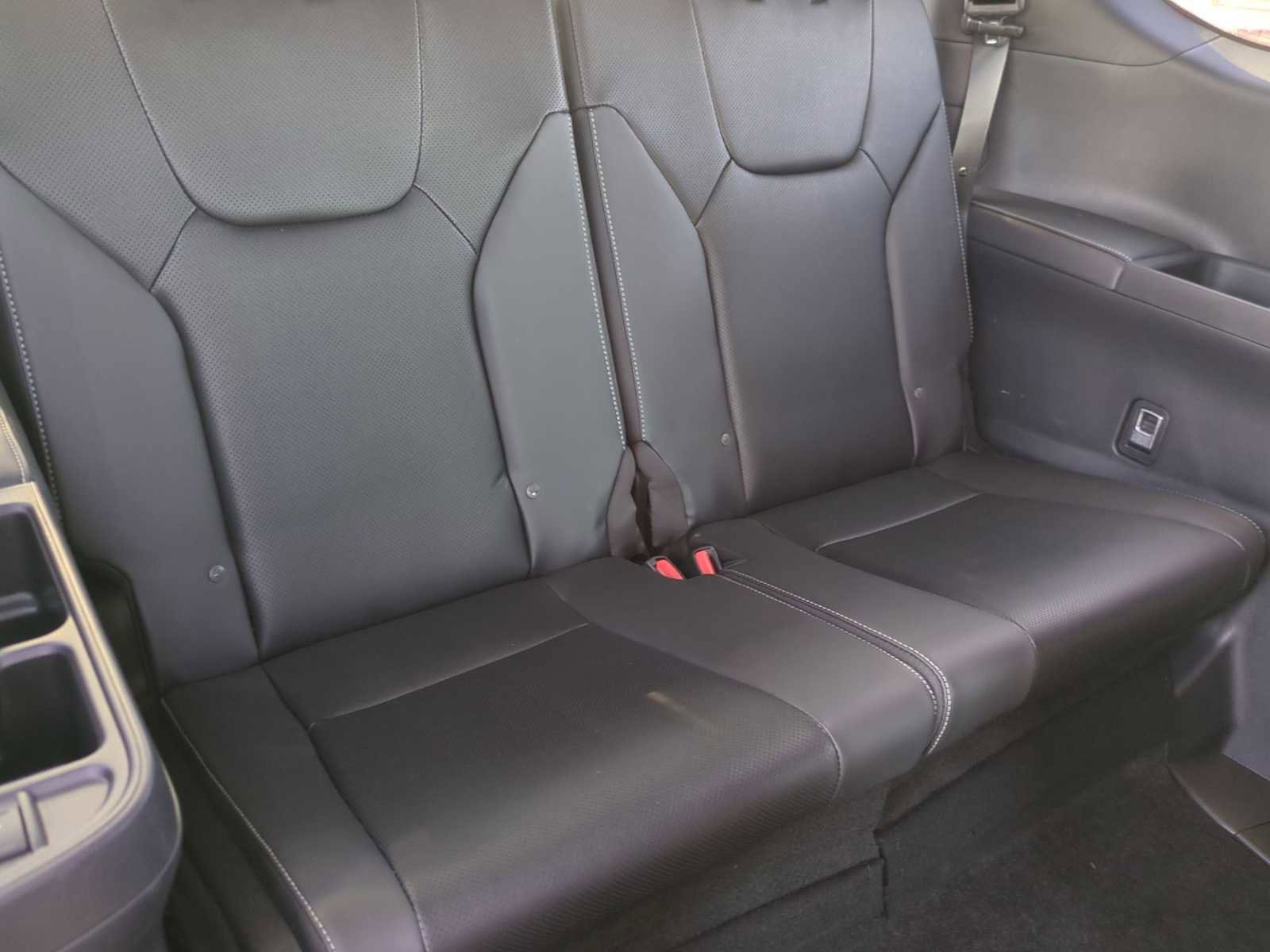 Used 2025 Lexus TX 500h AWD w/ Technology Package image 29