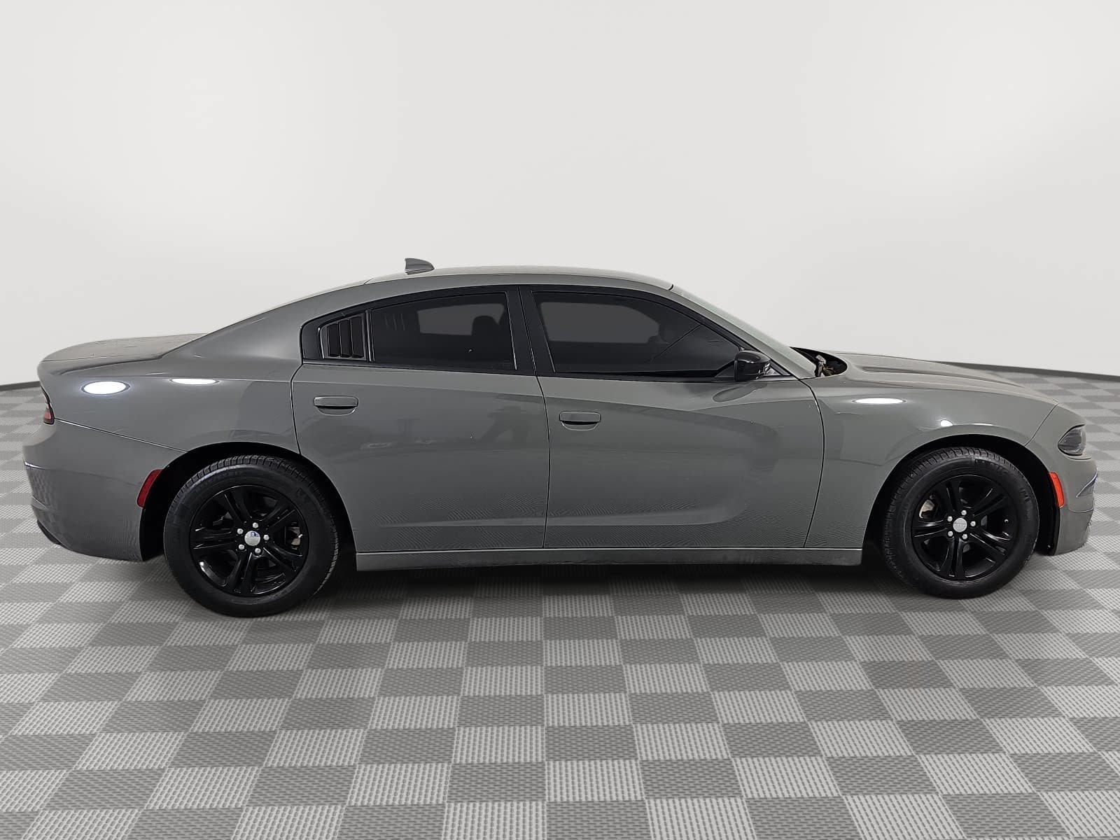 Used 2023 Dodge Charger SXT w/ Cold Weather Package RWD image 9