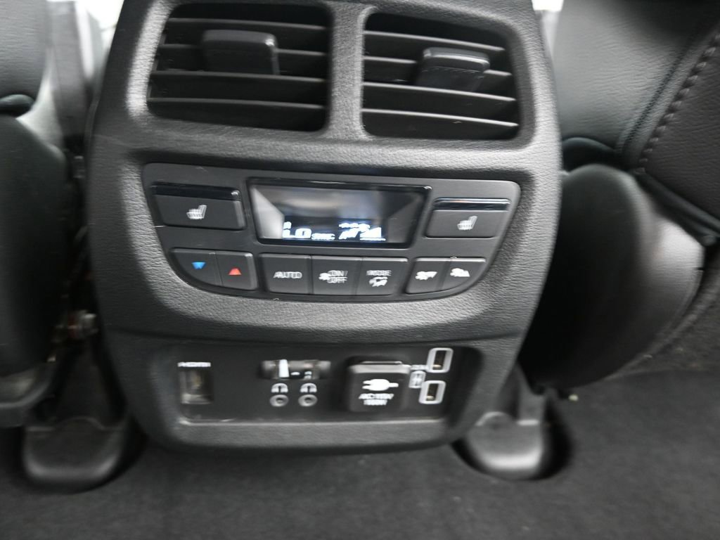 Used 2021 Honda Pilot Elite image 13
