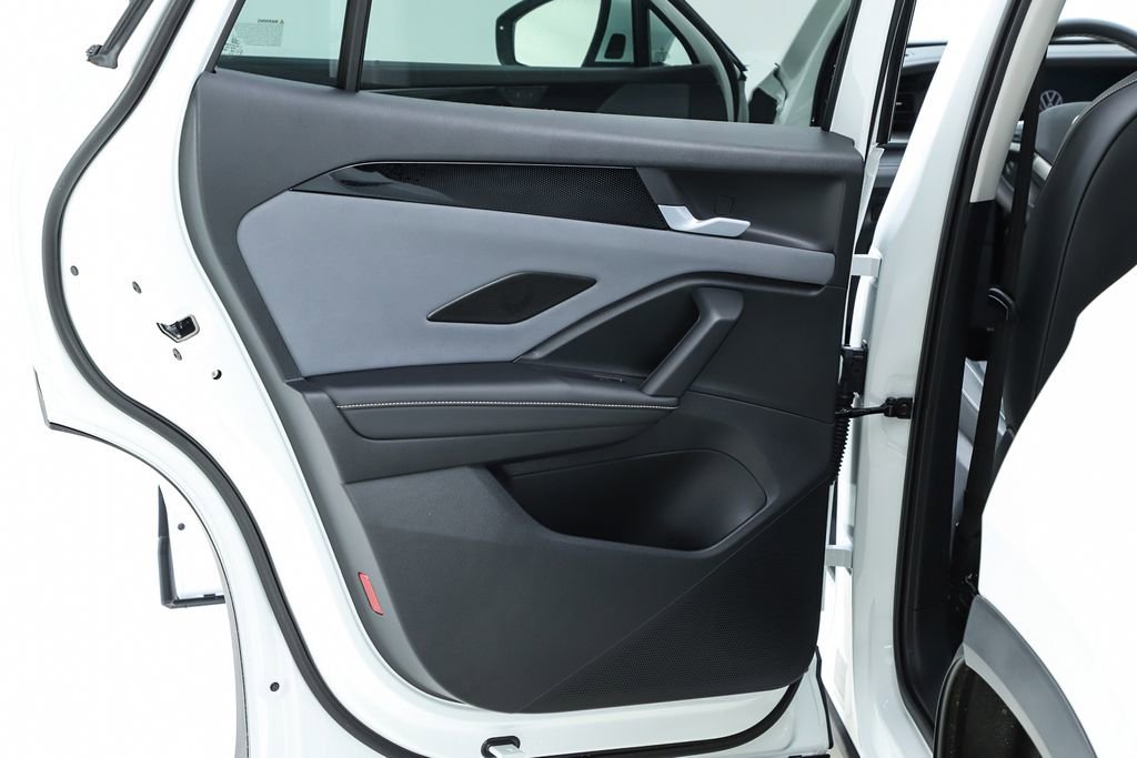 New 2026 Volkswagen Tiguan SE image 56