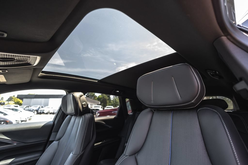 Used 2024 Cadillac Lyriq Sport RWD image 22
