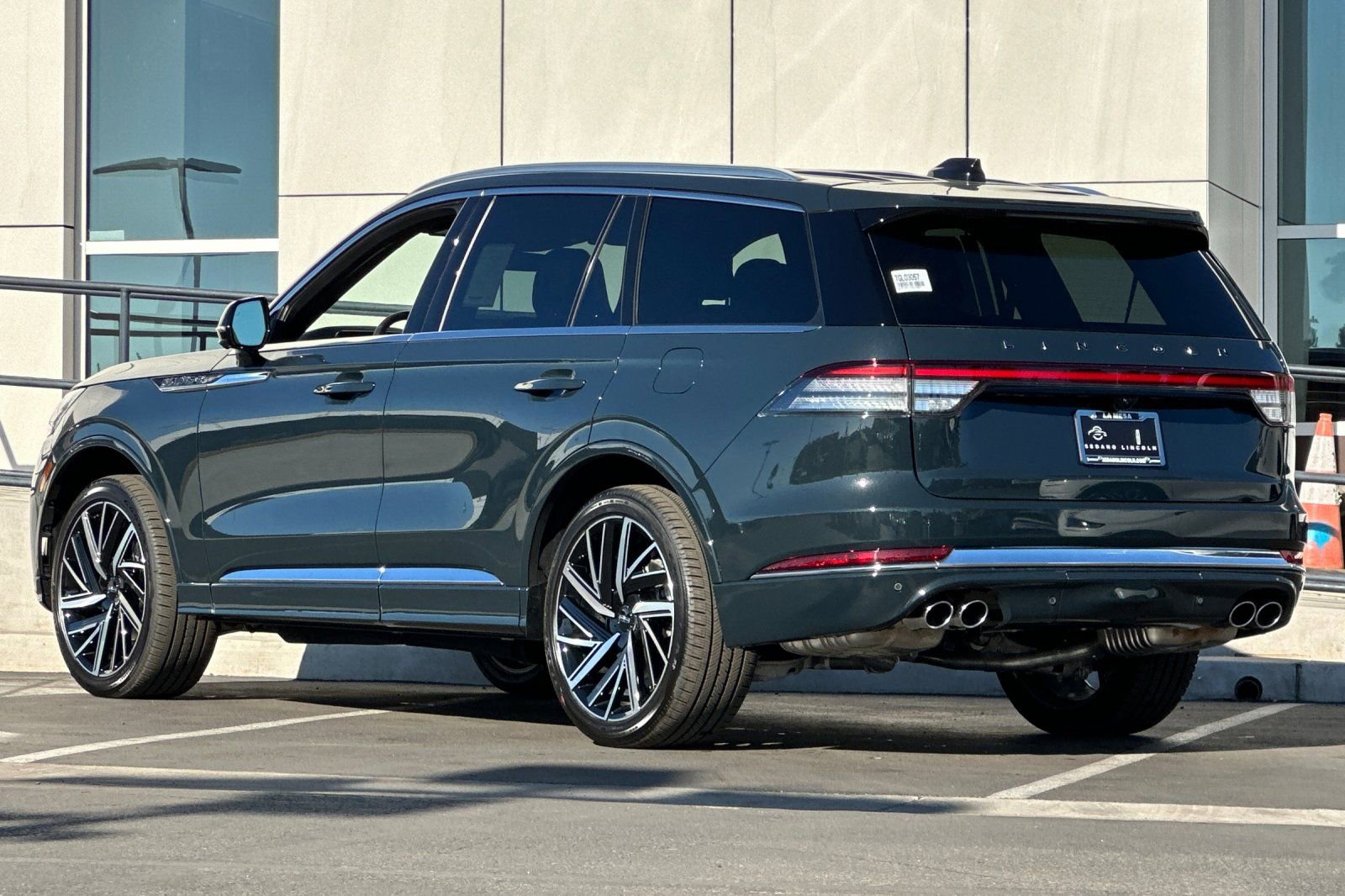 New 2026 Lincoln Aviator Black Label AWD/4WD image 5