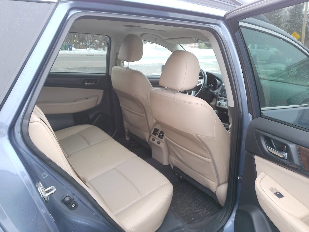 Used 2016 Subaru Outback 2.5i Limited image 33