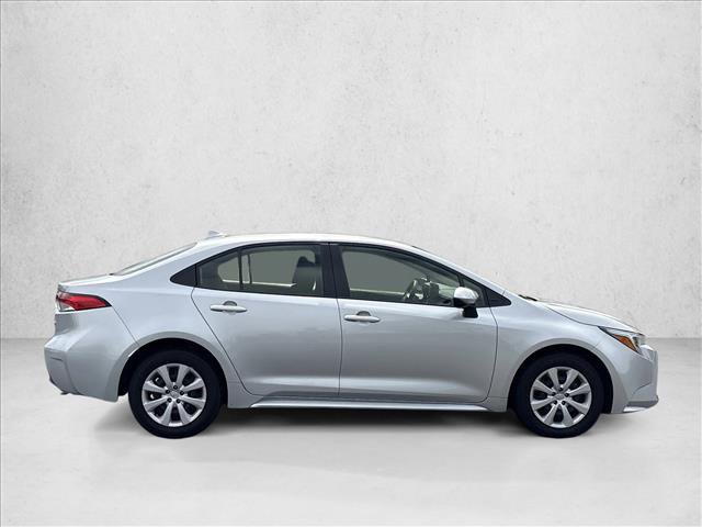 Used 2023 Toyota Corolla LE FWD image 4