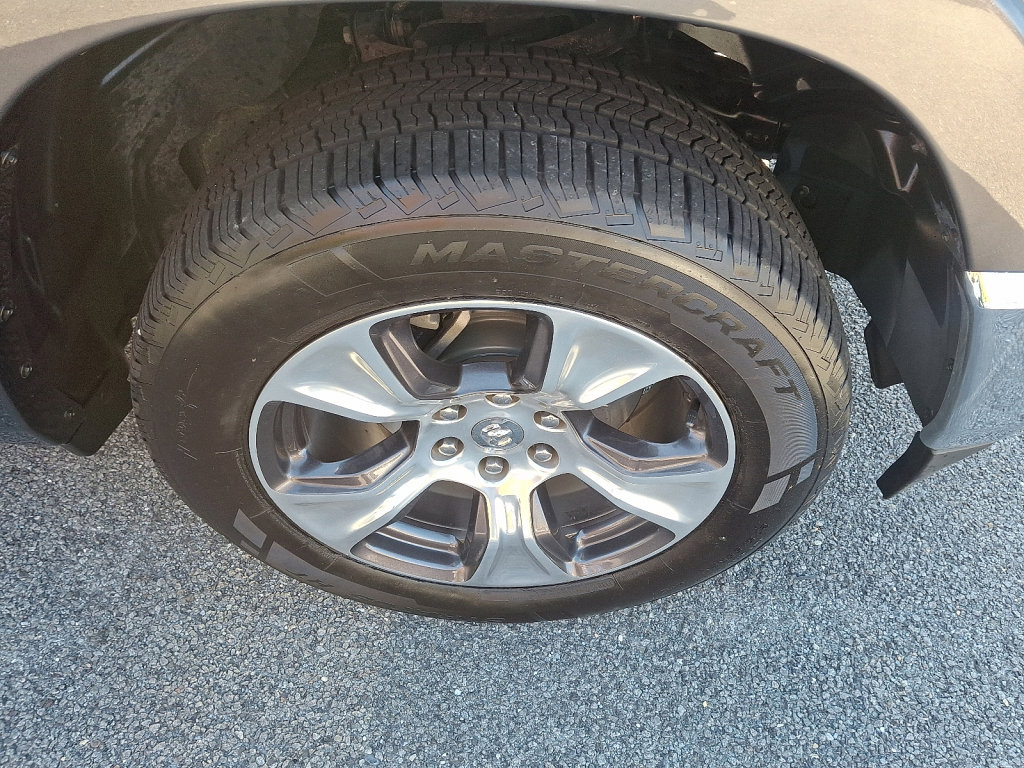 Certified 2022 RAM 1500 Laramie image 9