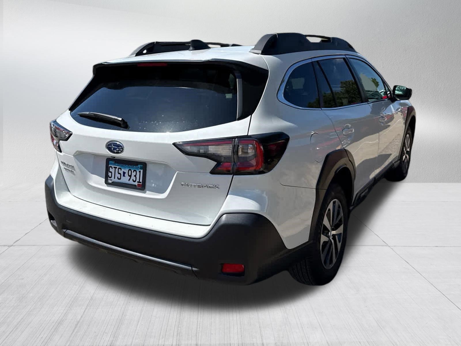 Used 2024 Subaru Outback Premium AWD/4WD image 10