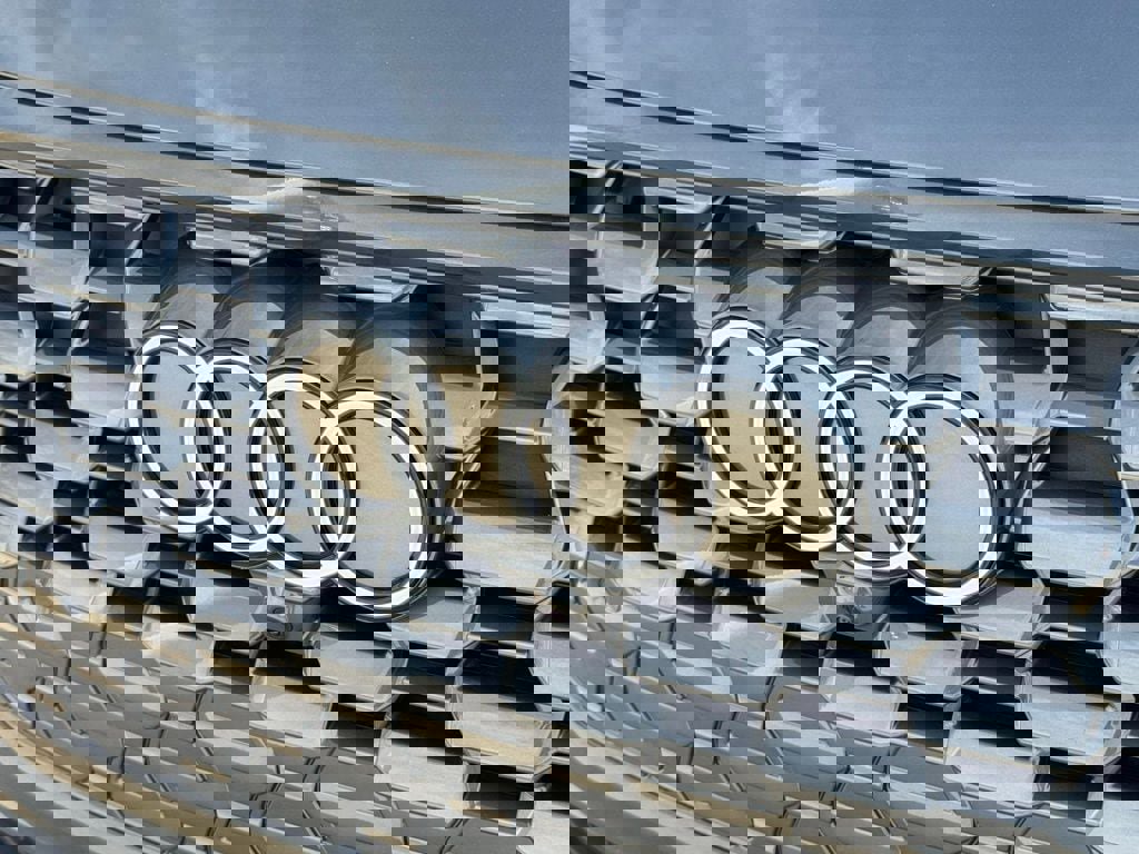 New 2025 Audi Q5 Prestige image 14