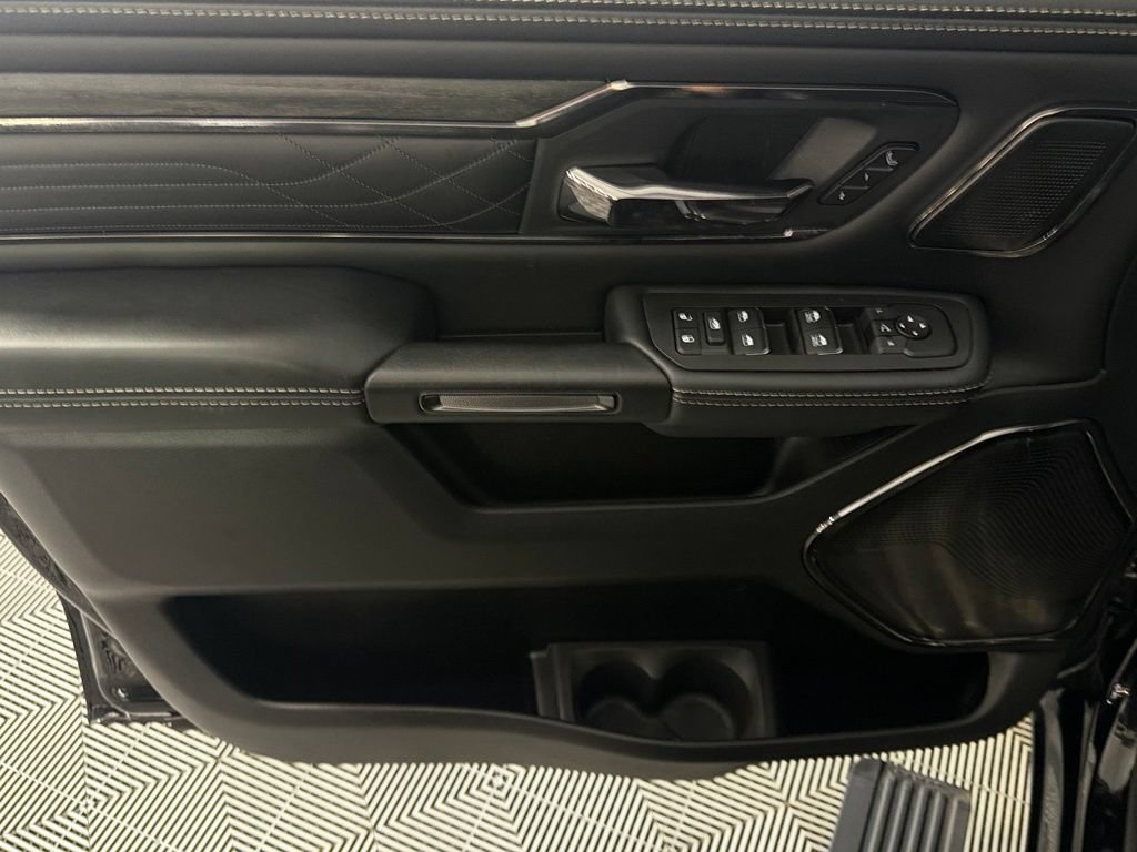 Used 2025 RAM 1500 Limited AWD/4WD image 25