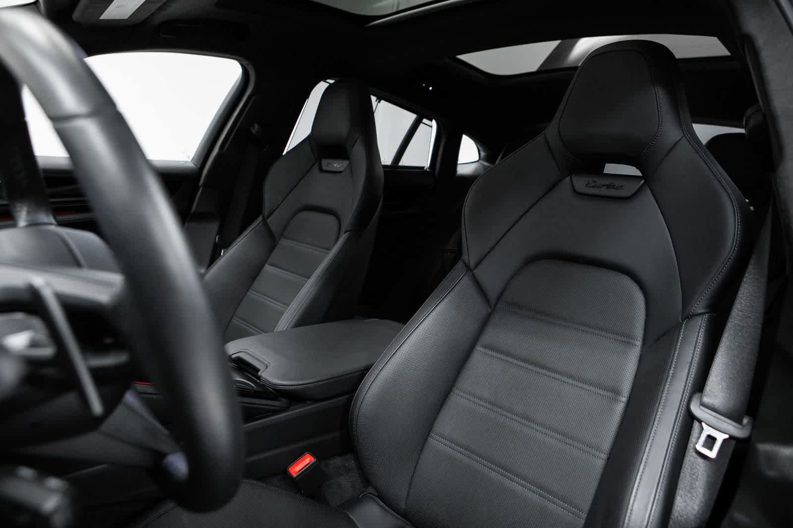 Certified 2025 Porsche Panamera Turbo AWD/4WD image 5