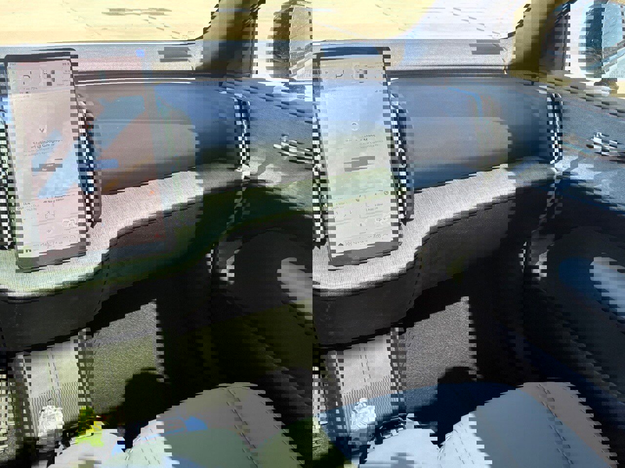 New 2026 Volvo EX30 Cross Country Ultra image 12