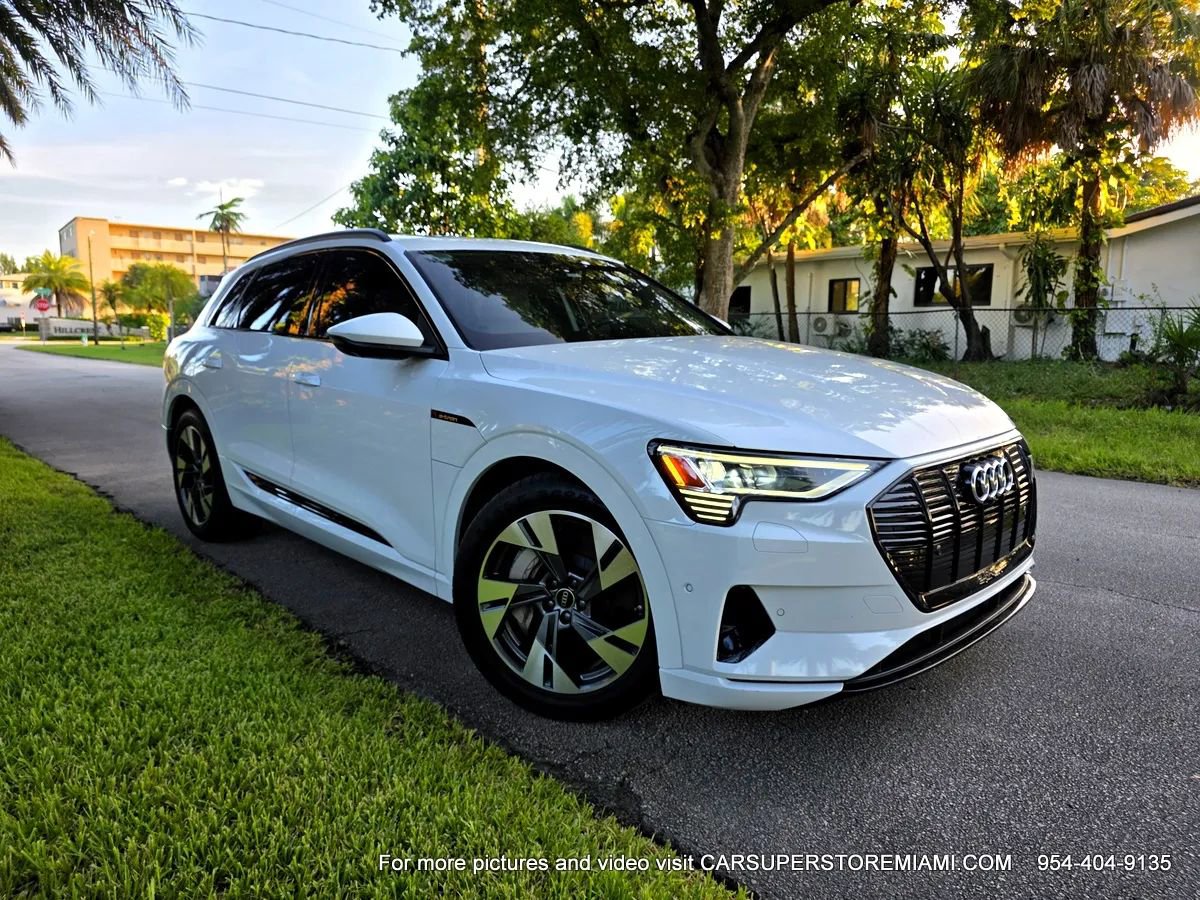 Used 2021 Audi e-tron Premium w/ Convenience Plus Package image 17