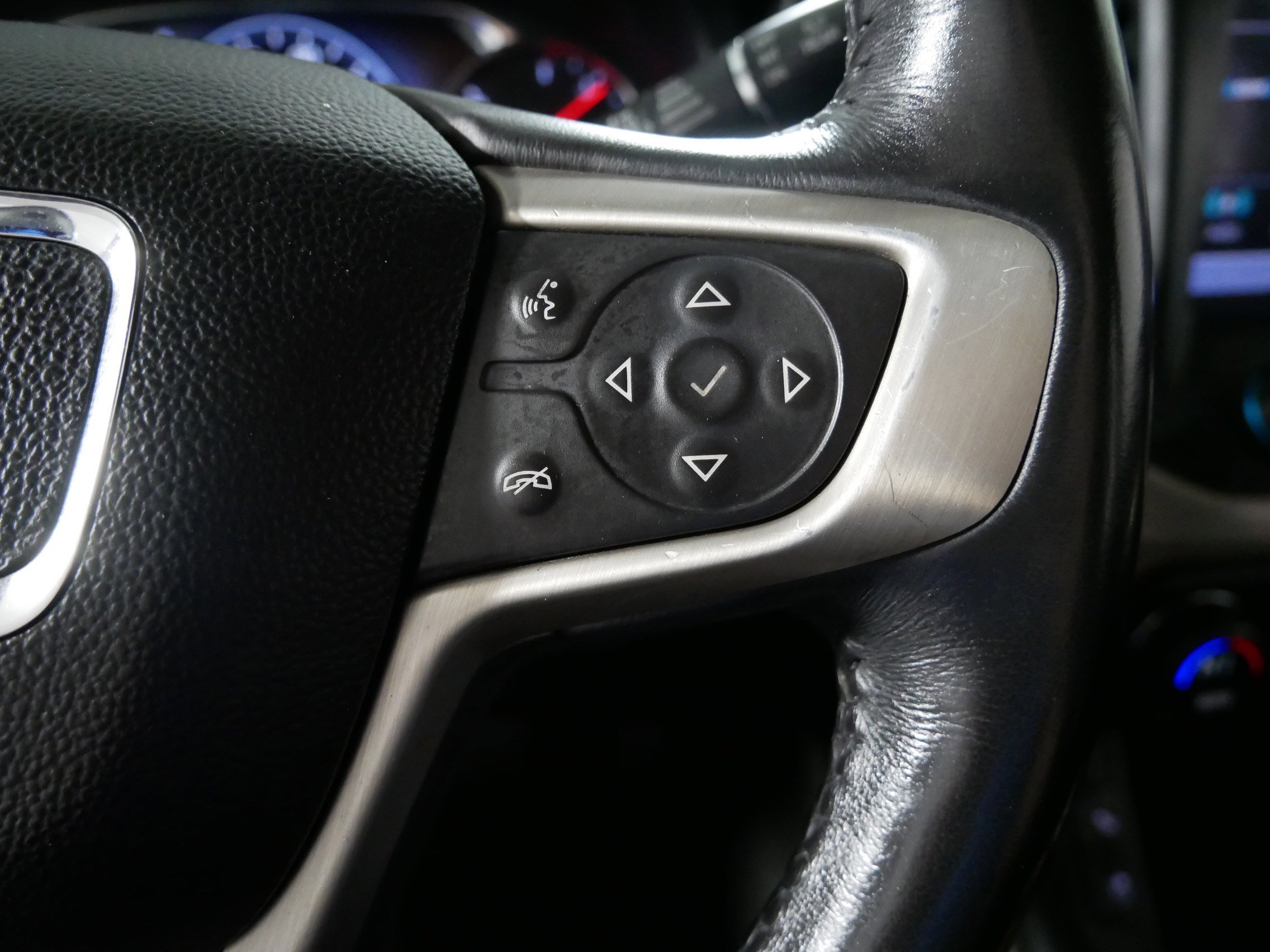 Used 2017 GMC Acadia Denali image 28