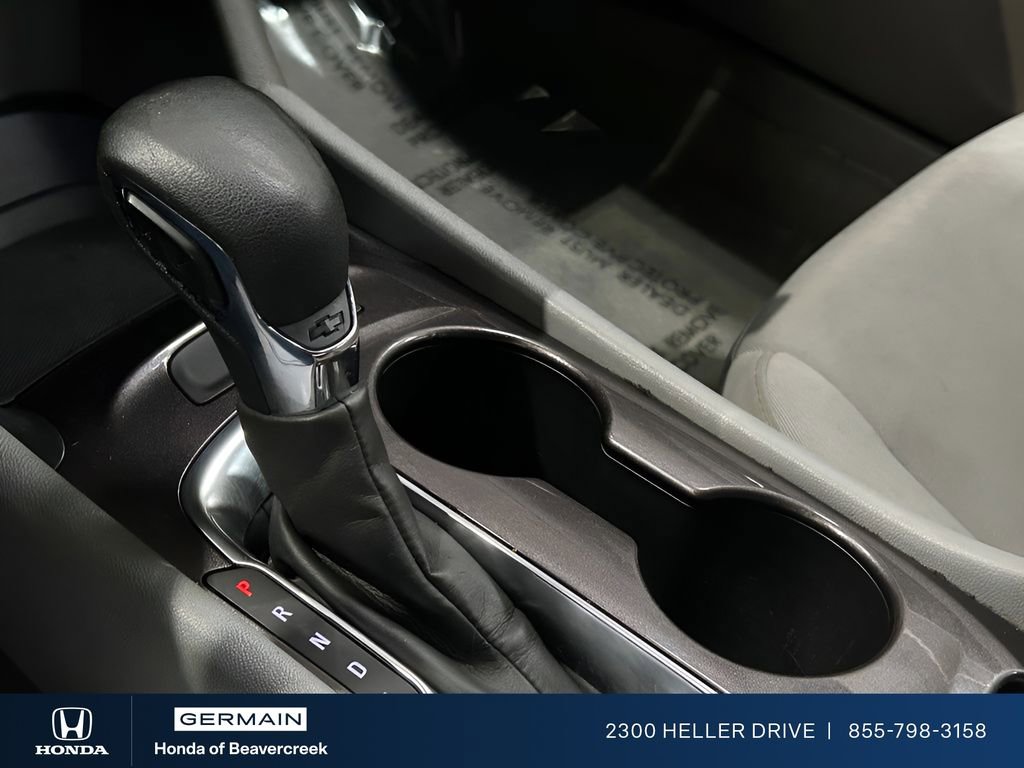 Used 2023 Chevrolet Malibu LS image 30