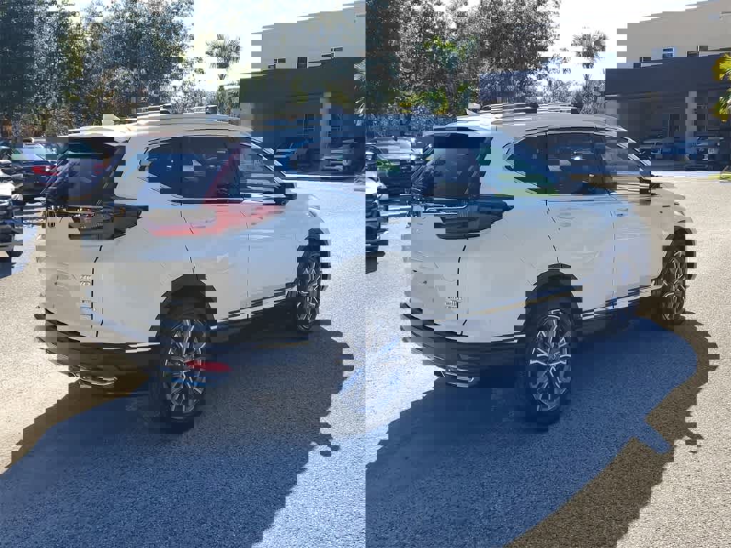 Used 2020 Honda CR-V Touring image 3