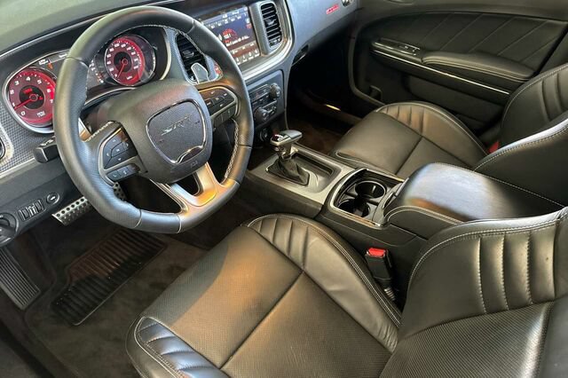 Used 2018 Dodge Charger SRT Hellcat RWD image 7