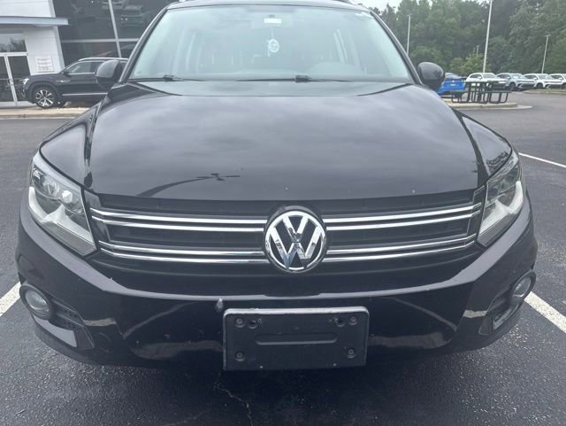 Used 2013 Volkswagen Tiguan SE AWD/4WD image 2