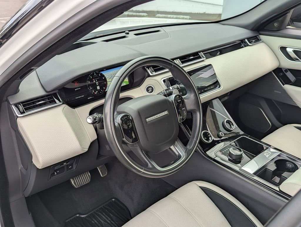 Used 2020 Land Rover Range Rover Velar R-Dynamic S image 13