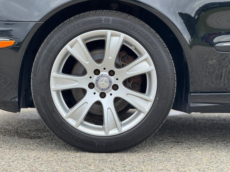 Used 2009 Mercedes-Benz E 350 4MATIC Sedan image 21