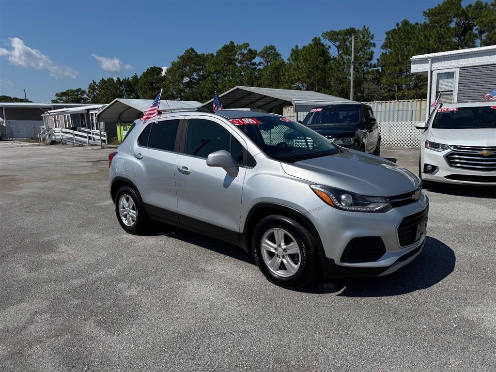 Used 2020 Chevrolet Trax LT w/ LT Convenience Package image 7