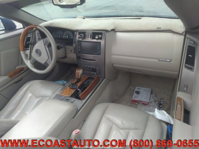 Used 2005 Cadillac XLR RWD image 6