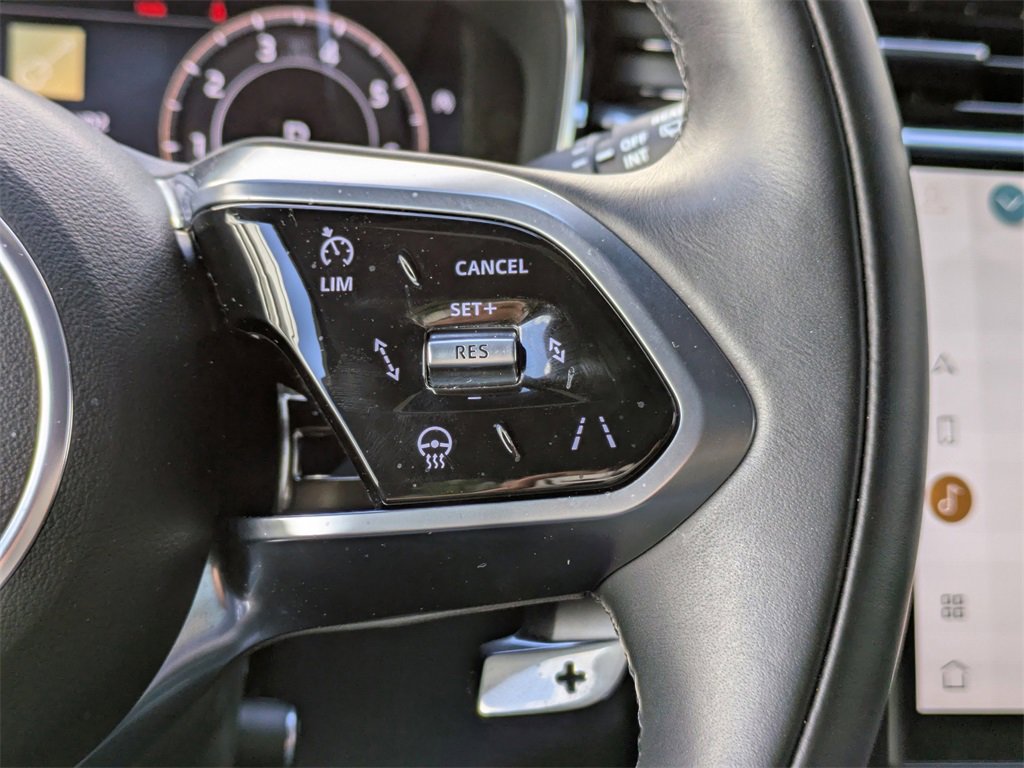 Certified 2025 Jaguar F-PACE R-Dynamic S image 30