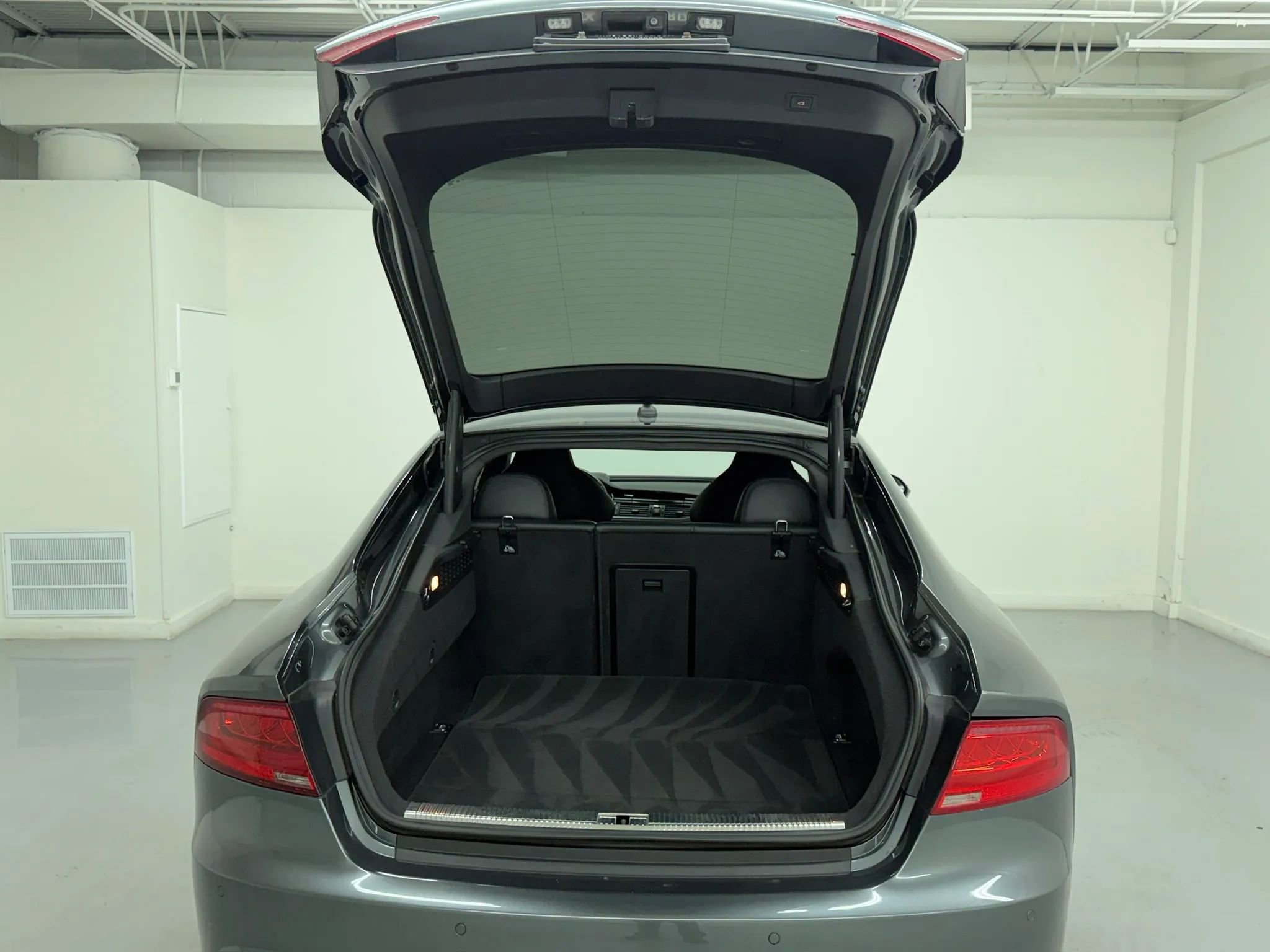 Used 2015 Audi RS 7 Prestige AWD/4WD image 36
