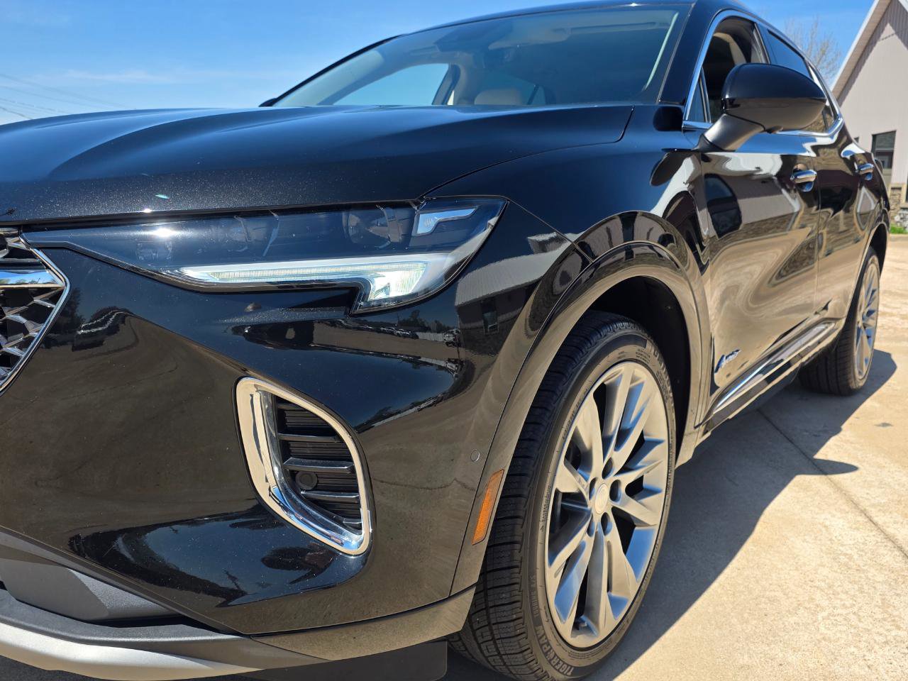 Used 2021 Buick Envision Avenir w/ Technology Package II image 31